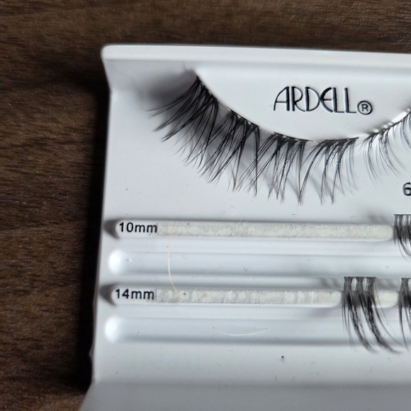 KISS Wisps New & Ardell Faux Mink - Picture 4 of 7